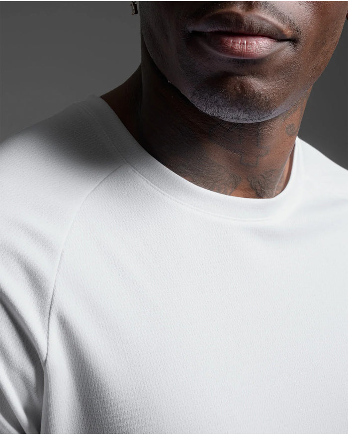 2XU Men's Aero Mesh Tee - White/Silver Reflective