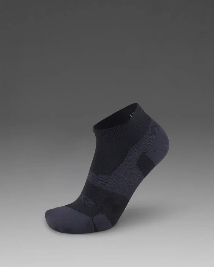 2XU Unisex's Vectr Light Cushion 1/4 Crew - Black/Titanium