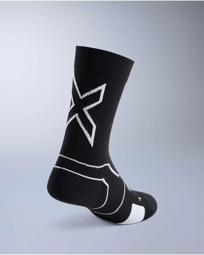 2XU Unisex's Vectr Light Cushion Crew Socks - Black/White