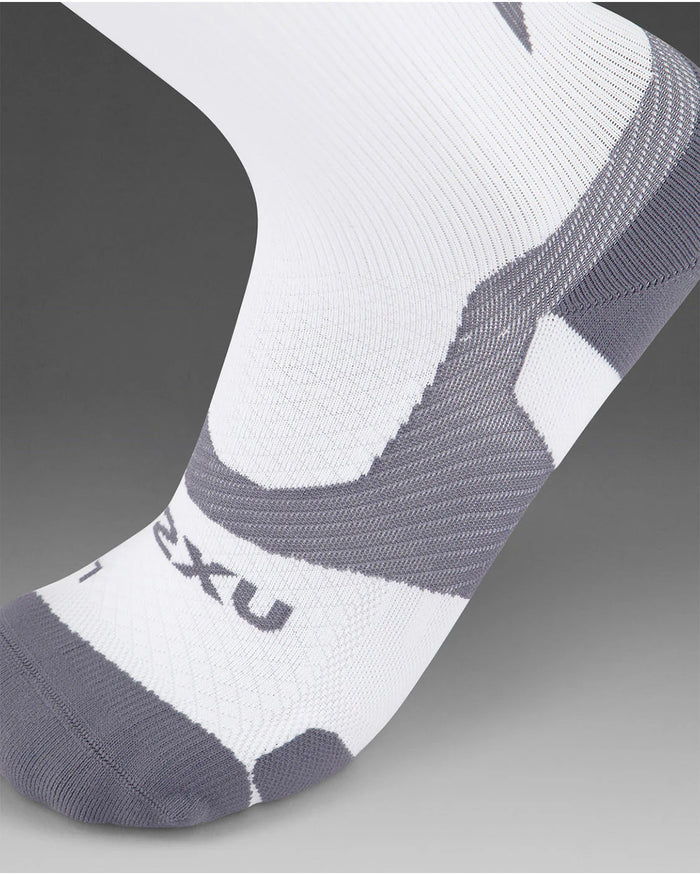 2XU Unisex's Vectr Light Cushion Crew Socks - White/Grey