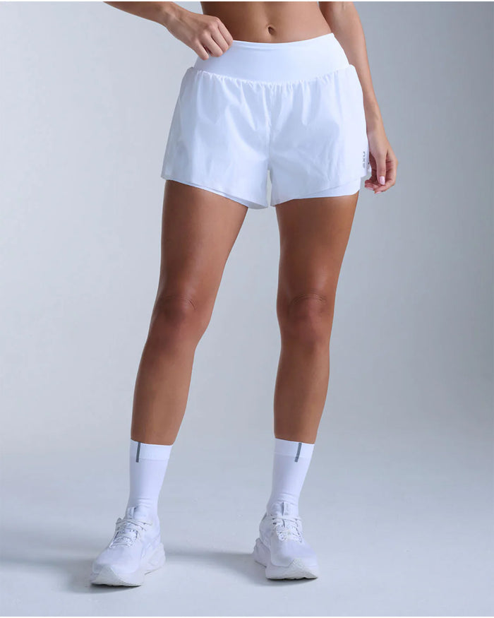 2XU Women's Aero Hi-Rise 2in1 3inch Shorts - White/Silver Reflective