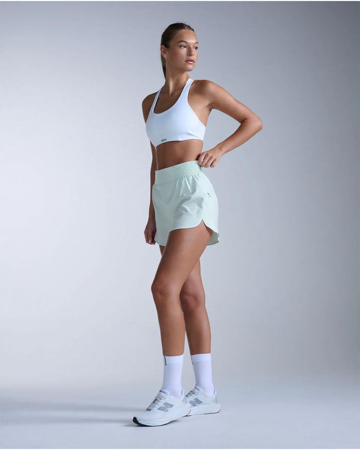 2XU Women's Aero Hi-Rise 4 Inch Shorts - Mint Dust/Mint Reflective