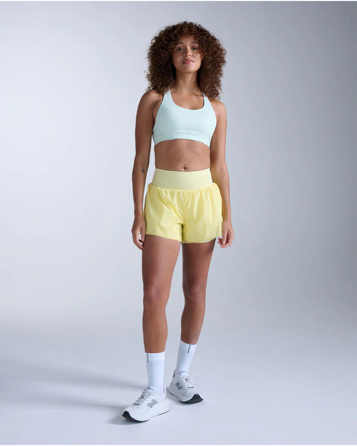 2XU Women's Aero Mesh Medium Impact Bra - Mint Dust/Mint Reflective