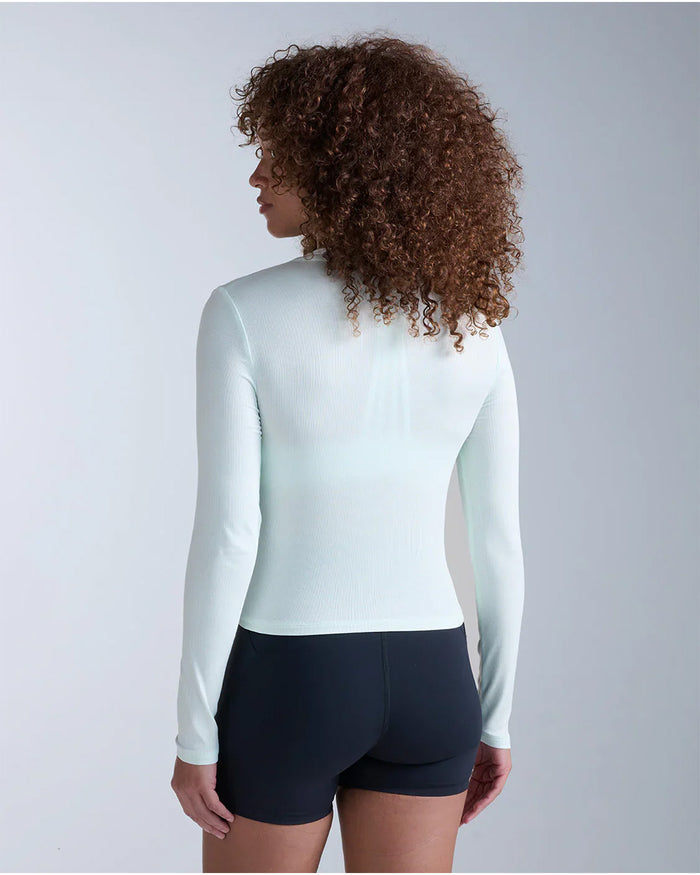 2XU Women's Fluid Modal Ribbed Long Sleeve - Mint Dust/White