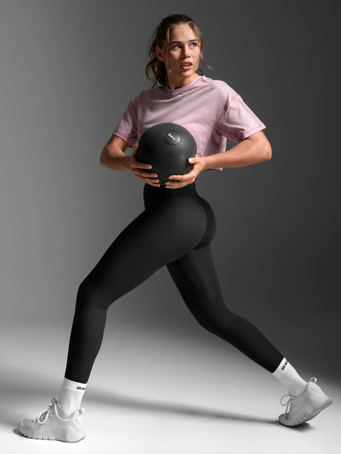 2XU Women's Form Soft Jersey Crop Tee - Cosmetic Pink/Cosmetic Pink
