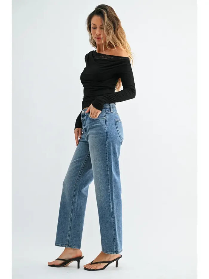 Carly Classic Straight Leg - Medium Denim
