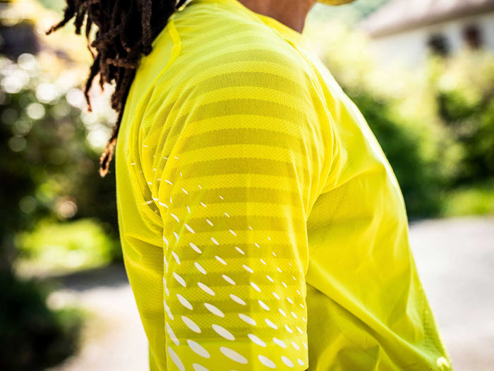 Compressport Men's Racing SS Tshirt - Evening Primrose/White