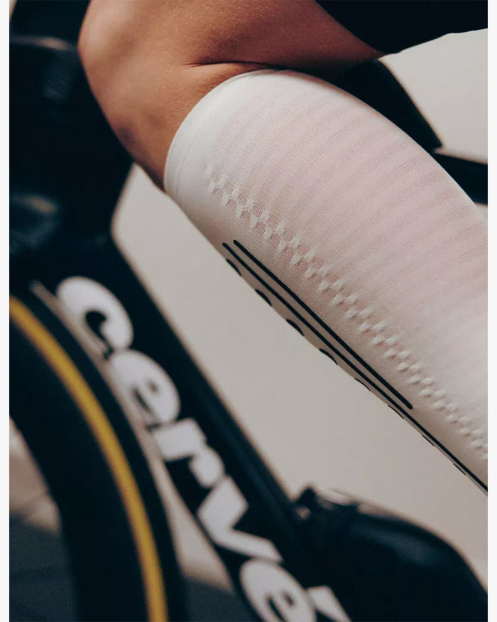 Compressport Unisex's Full Socks Aero 2.0 - White/Black