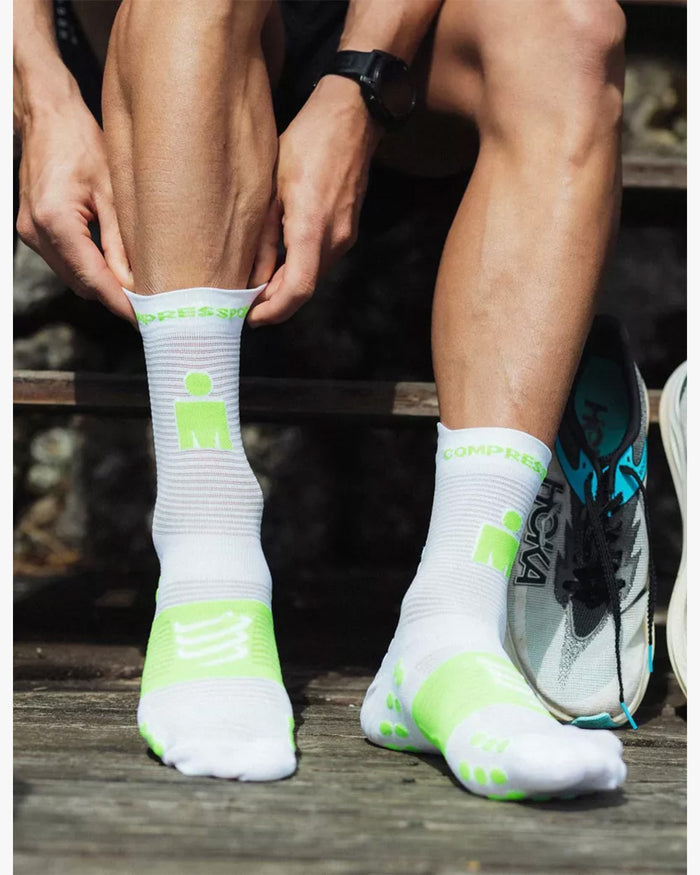Compressport Unisex's Pro Racing Socks v4.0 Run High - Ironman 2026 - L1 - Neon Green/White