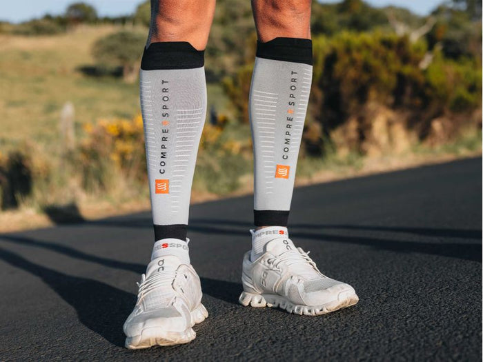 Compressport Unisex's R2 3.0 Calf Sleeve - Melange Grey/Black