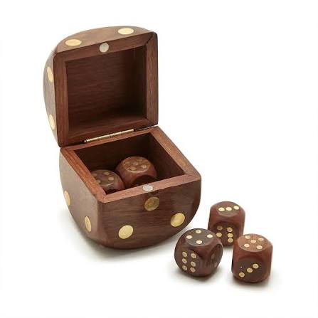Dice Box w/ 6 Dice