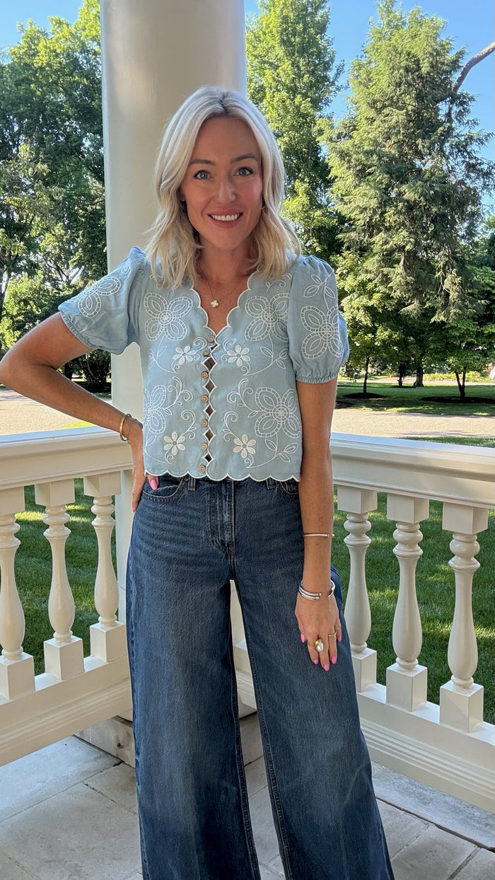 Hunter Scallop Embroidered Chambray Top