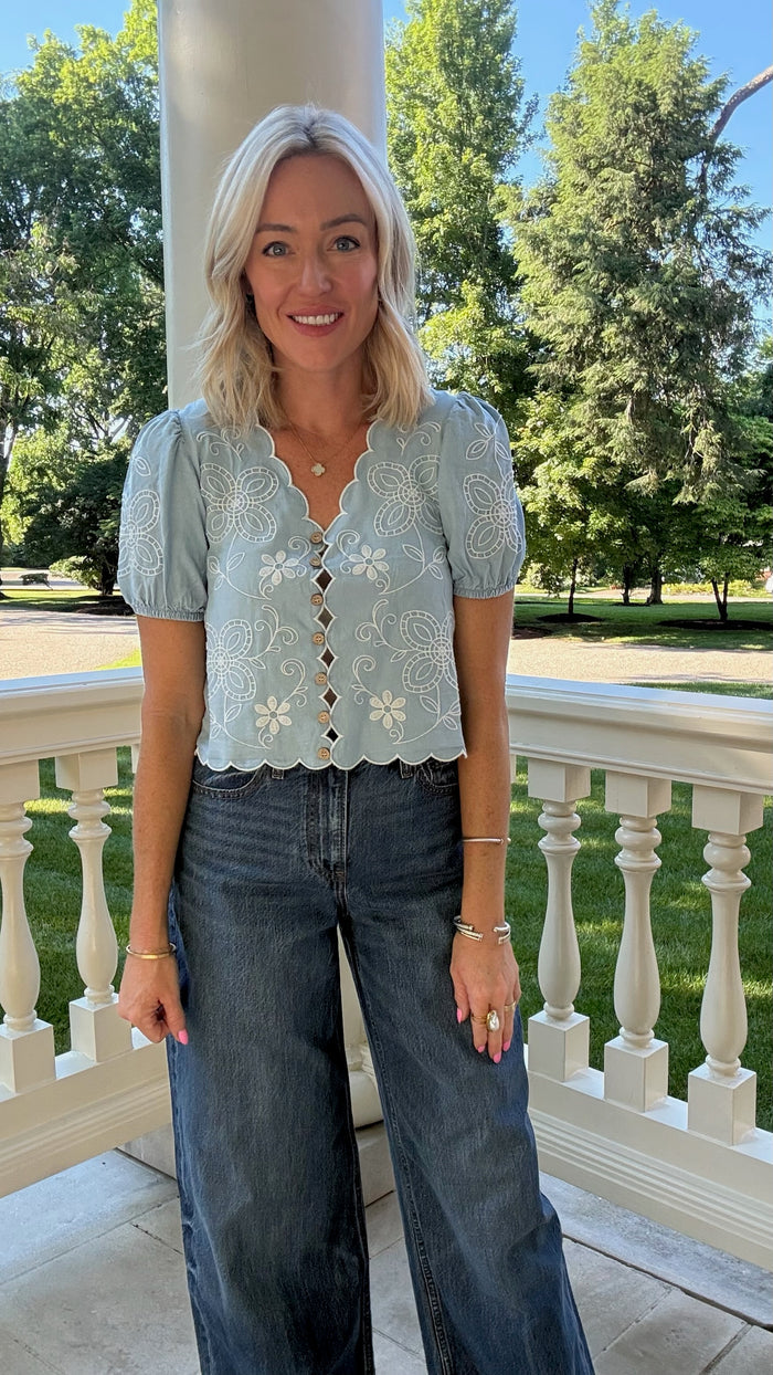 Hunter Scallop Embroidered Chambray Top