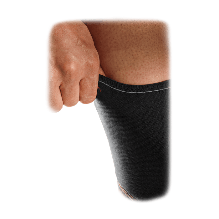 McDavid Knee Sleeve w/open patella - Black