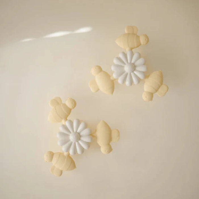 Mushie Bee Suction Spinner