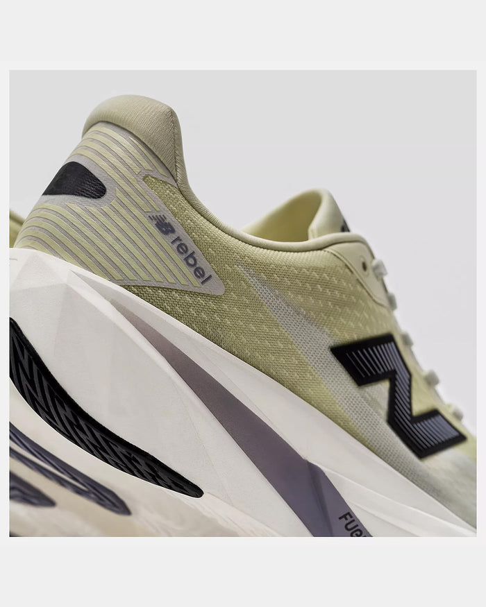New Balance Men's FuelCell Rebel v5 - Pistachio Butter/Digital Mist