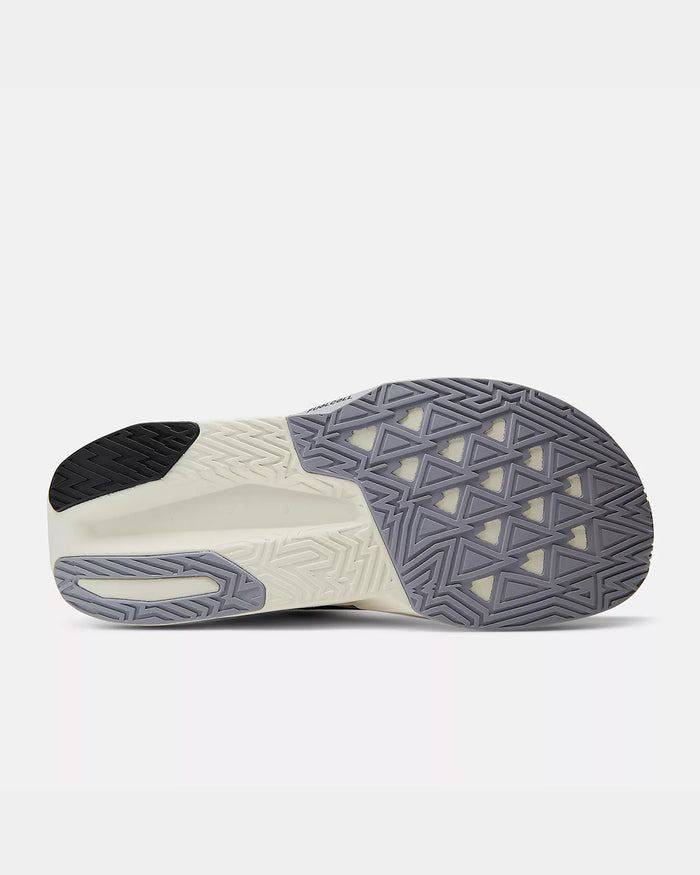 New Balance Men's FuelCell Rebel v5 - Pistachio Butter/Digital Mist
