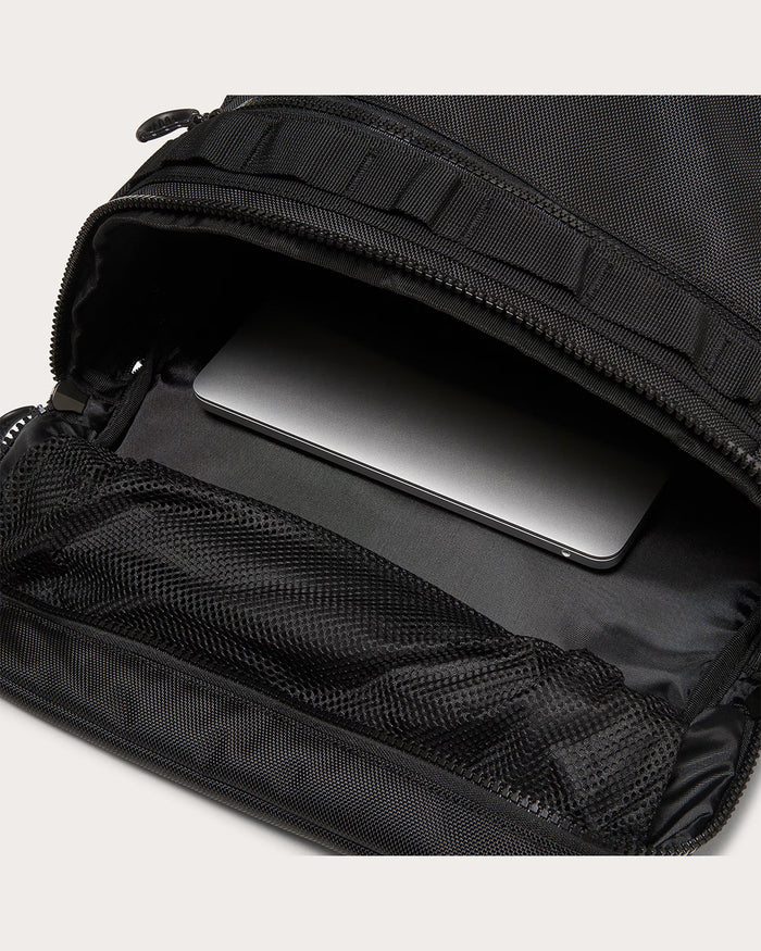 Oakley Enhance LT Boxpack L 8.0 FW - Black/Black