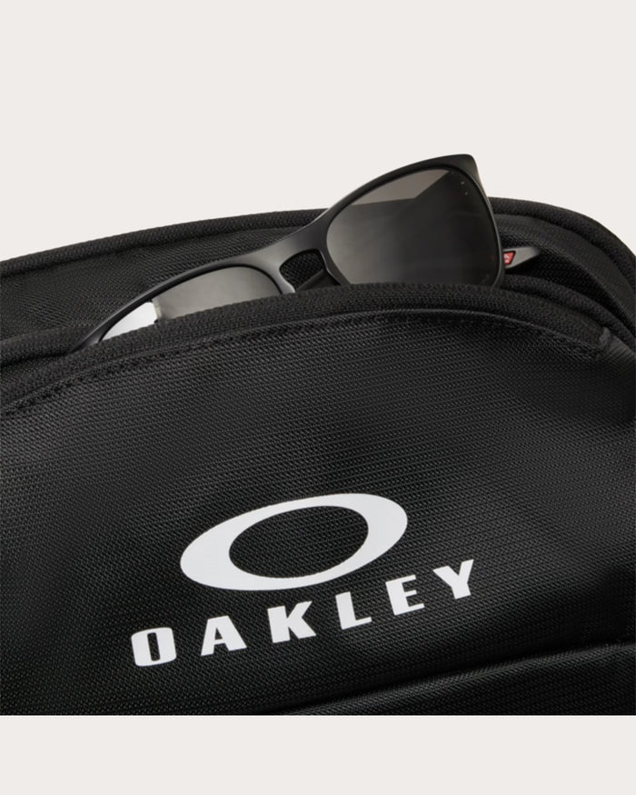 Oakley Essential Day Pack M 9.0 - Blackout