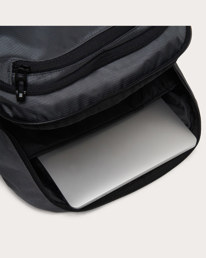 Oakley Essential Day Pack M 9.0 - Uniform Grey