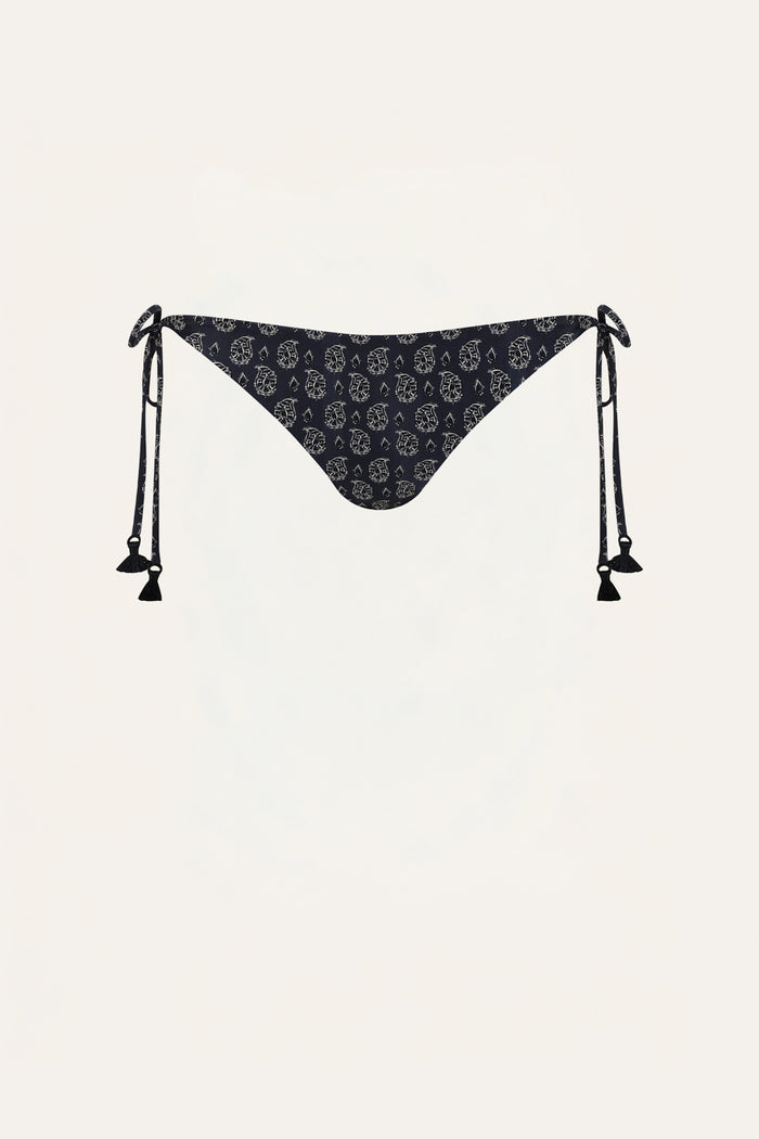Sagrado Bikini Bottom - Johanna Ortiz
