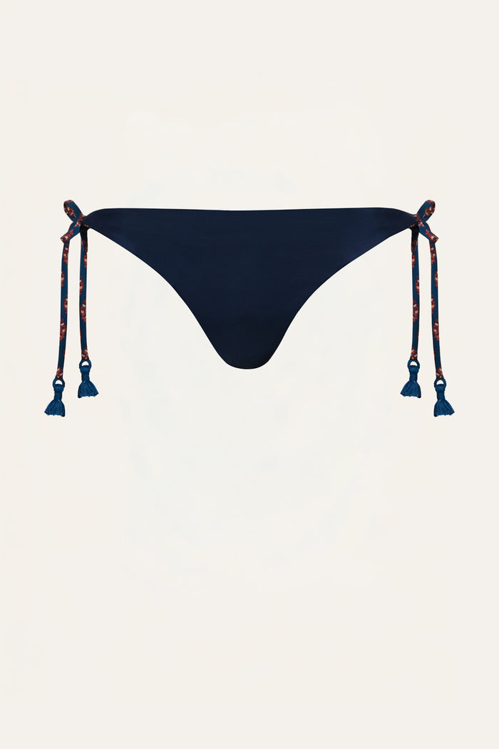 Sagrado Bikini Bottom - Johanna Ortiz