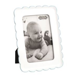 Scalloped Resin Frame