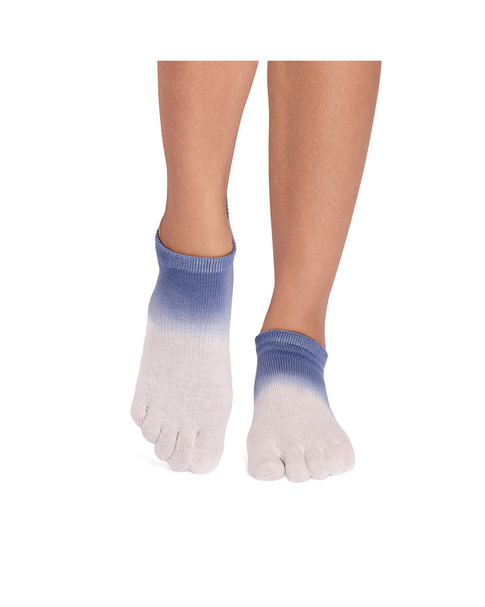TOESOX Grip Full Toe Low Rise - Soft Blue Ombre