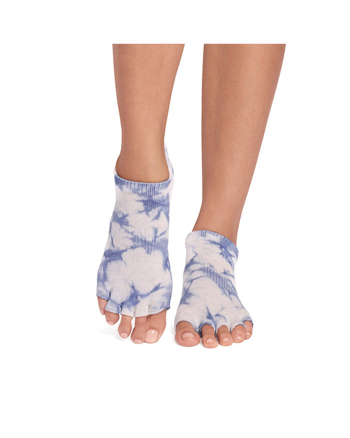 TOESOX Grip Half Toe Low Rise - Soft Blue Tie Dye