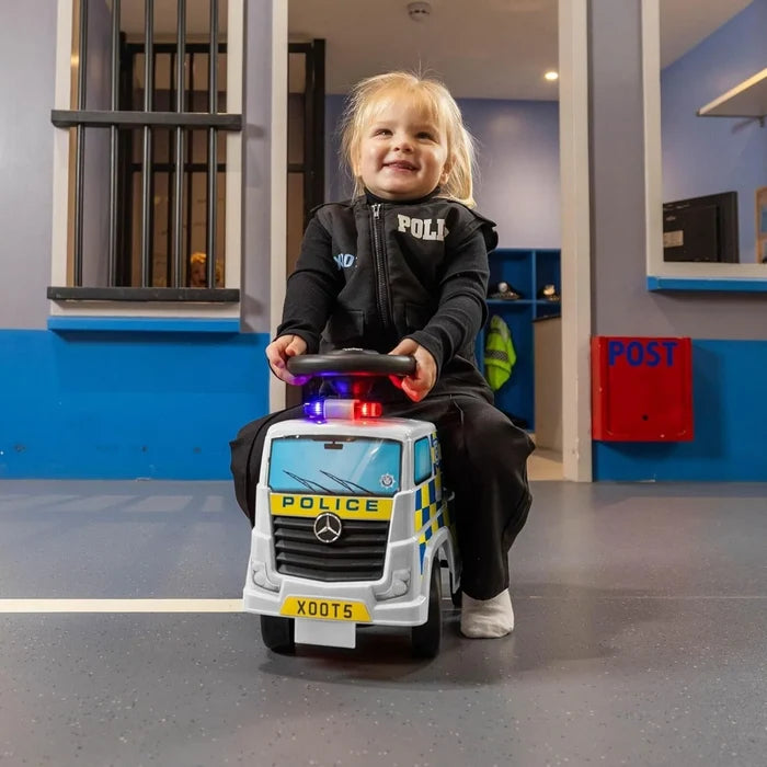 Xootz Mercedes - Benz Police Foot - to - Floor Ride On - White - ebebek - Black Friday