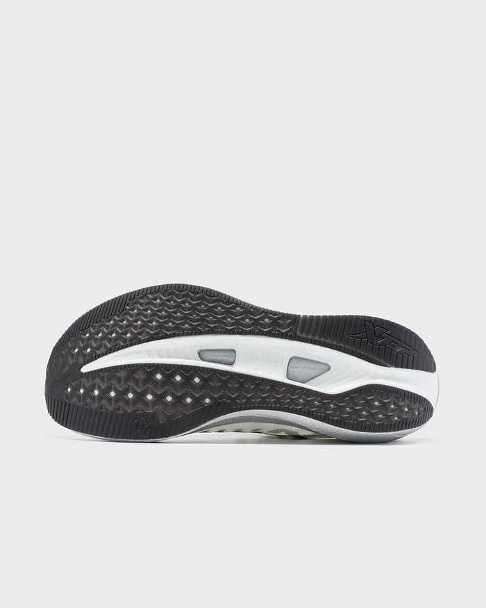 Xtep Men's 2000km 5.0 - Classic White/Black/Shoot Green