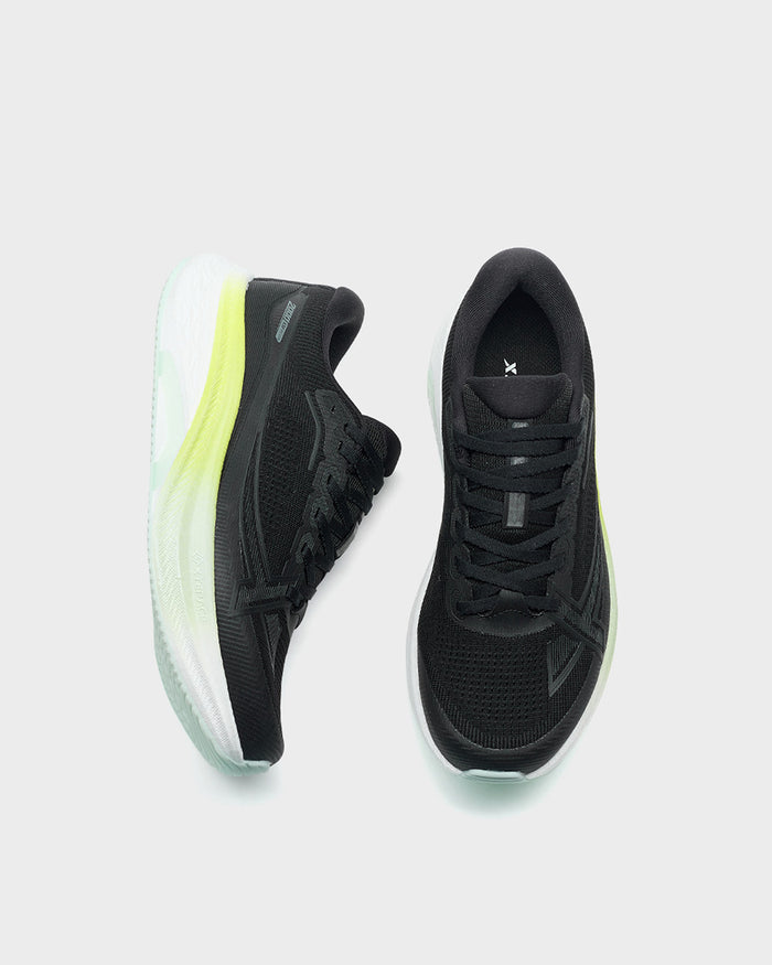 Xtep Women's 2000km Plus - Black